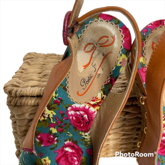 Poetic License Garden Variety Floral Slingback Heels  Studs Leather Sz 7 - Picture 4 of 11